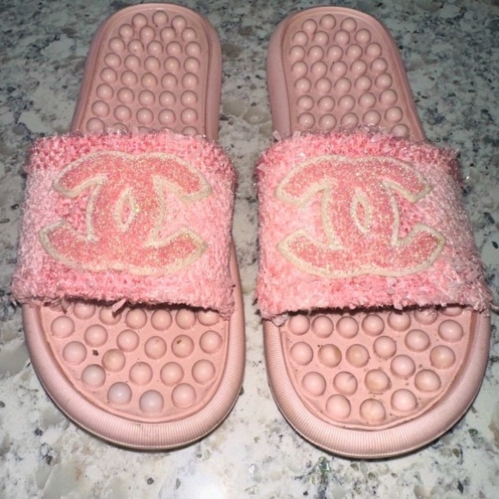 Pink Chanel CC logo Tweed Slides (size 10)